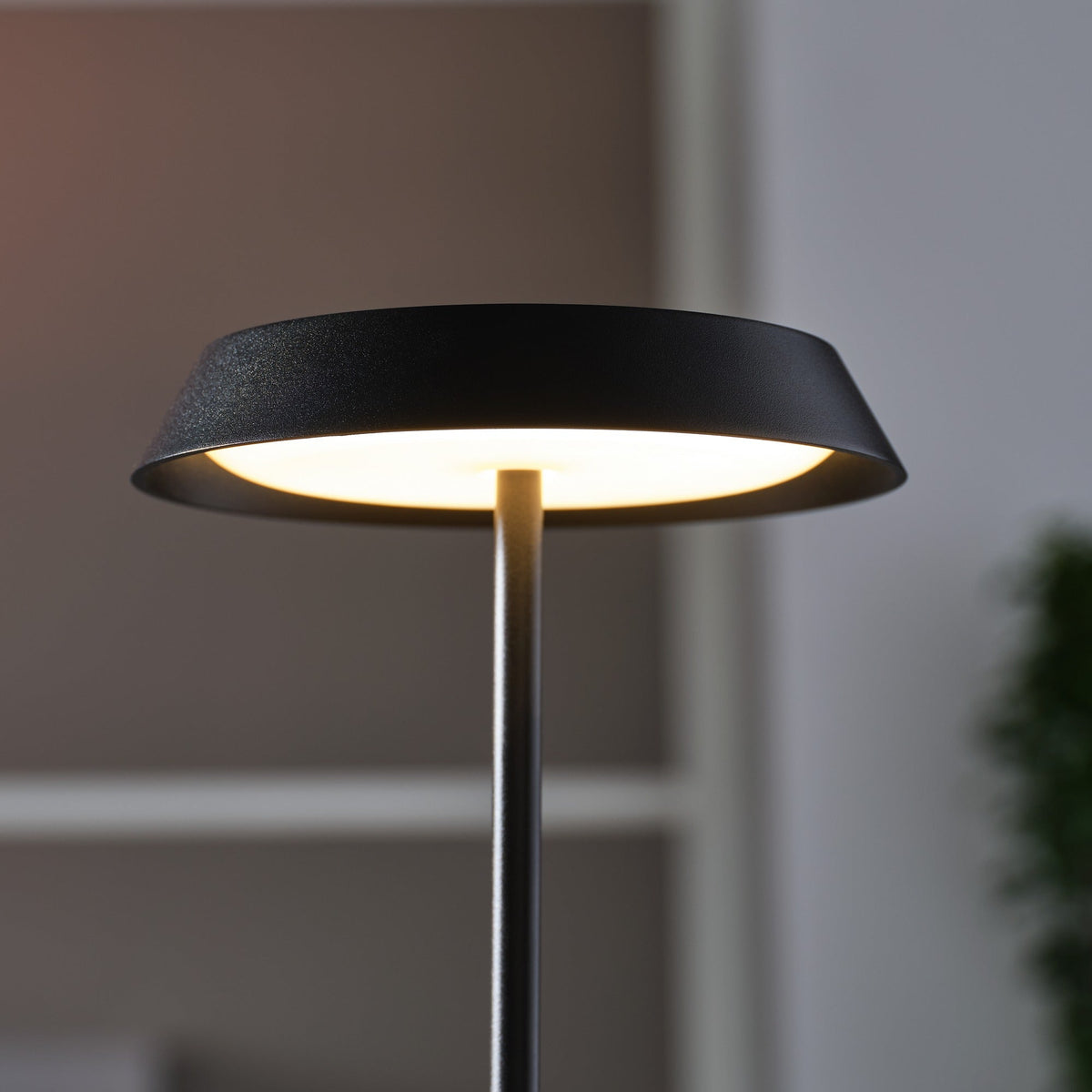Close view of the Tepa Short Accent lit shade