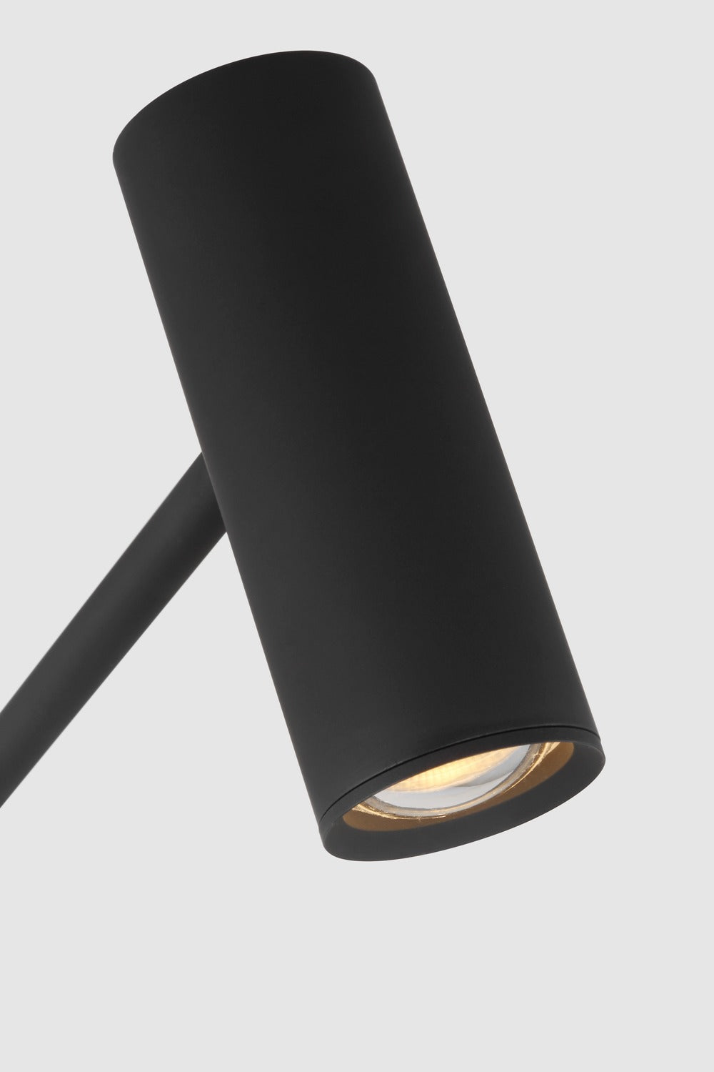 Visual Comfort Ponte Medium Task Sconce – view 3