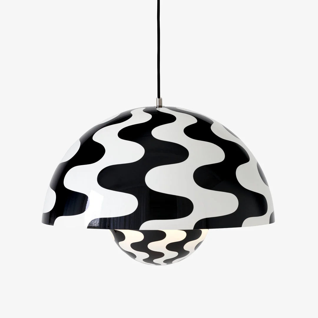 Flowerpot VP2 Pendant Light: Creating Cozy Atmosphere - Black and White Pattern