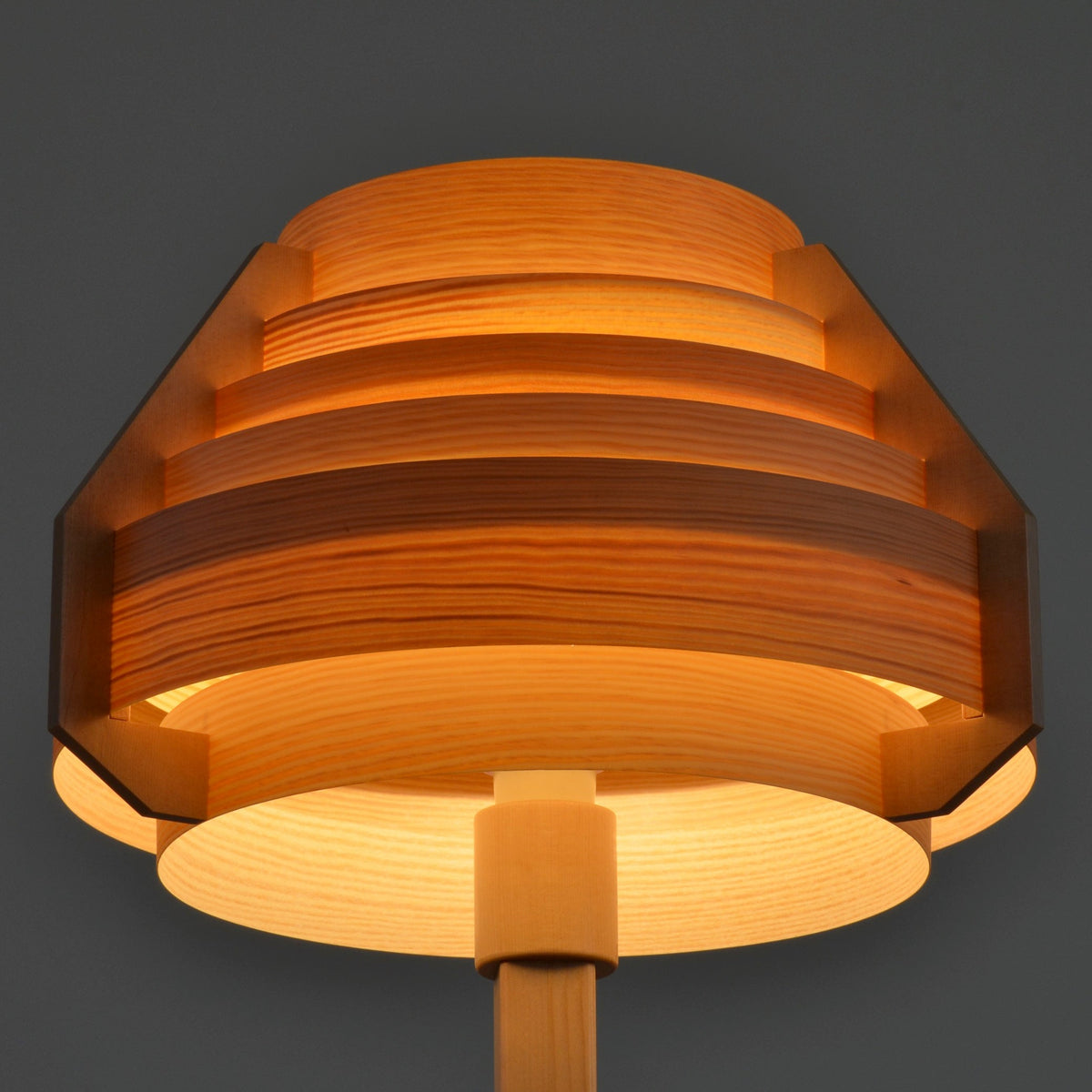 Yamagiwa Jakobsson Pine Floor Lamp, photo 3 (image 3 of 7)