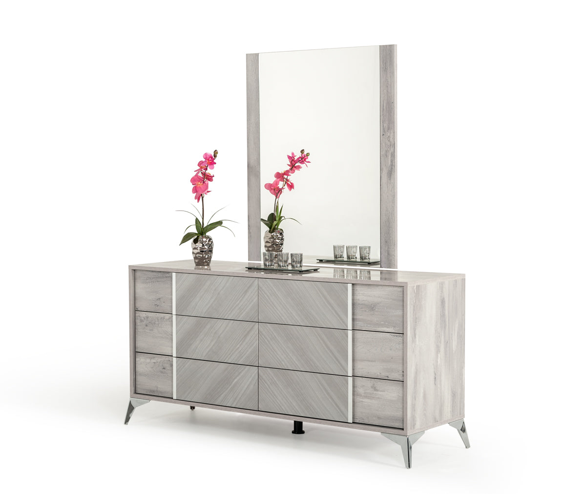 Nova Domus Alexa Italian Modern Grey Dresser