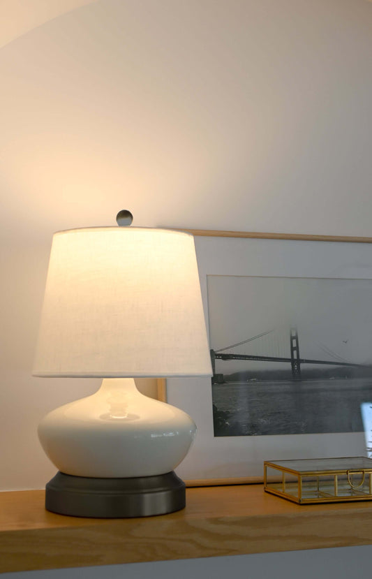 Modern Lantern Bella cordless lamp in Ivory on Black