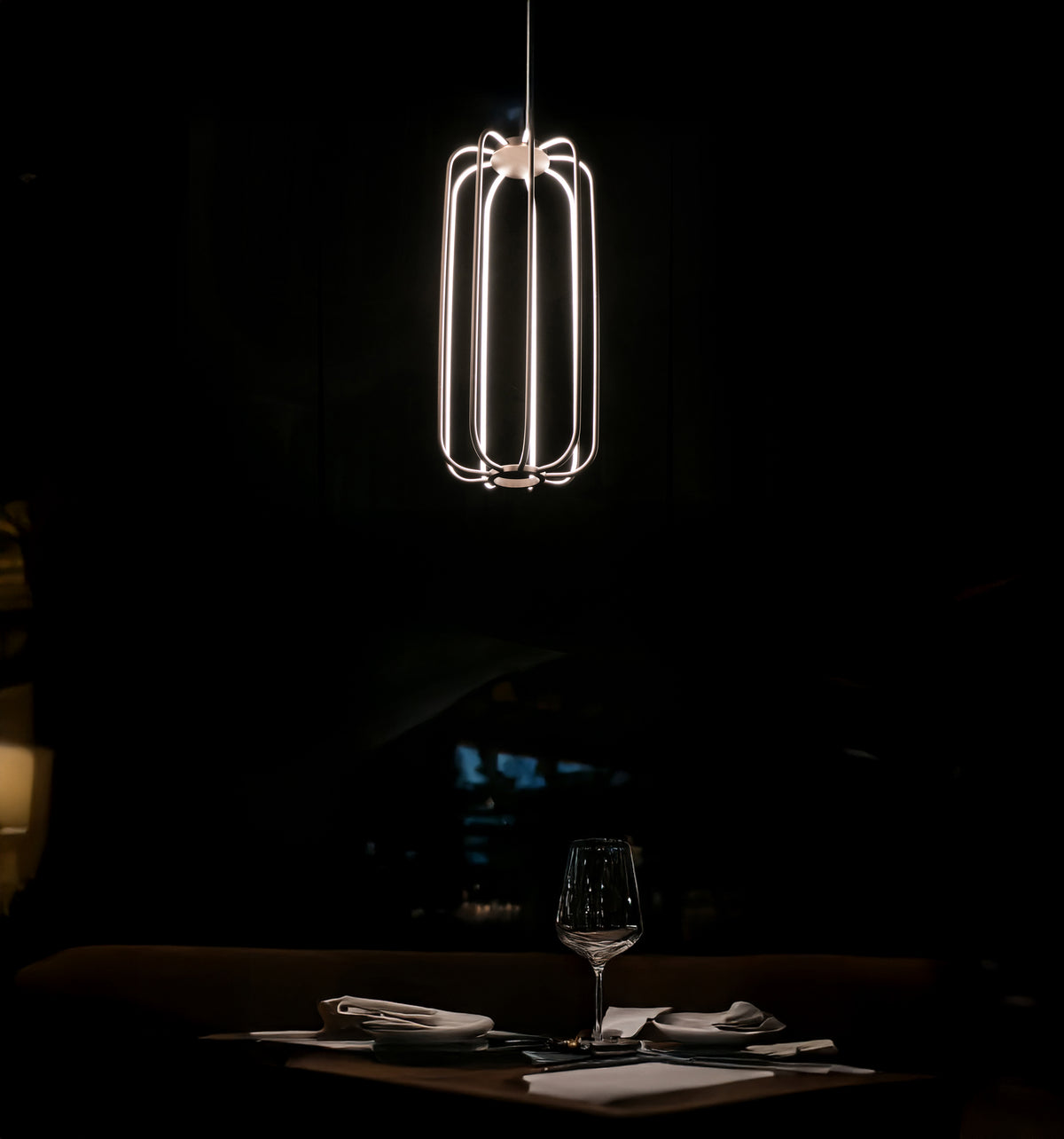 Egoluce Cavea LED pendant in a room setting