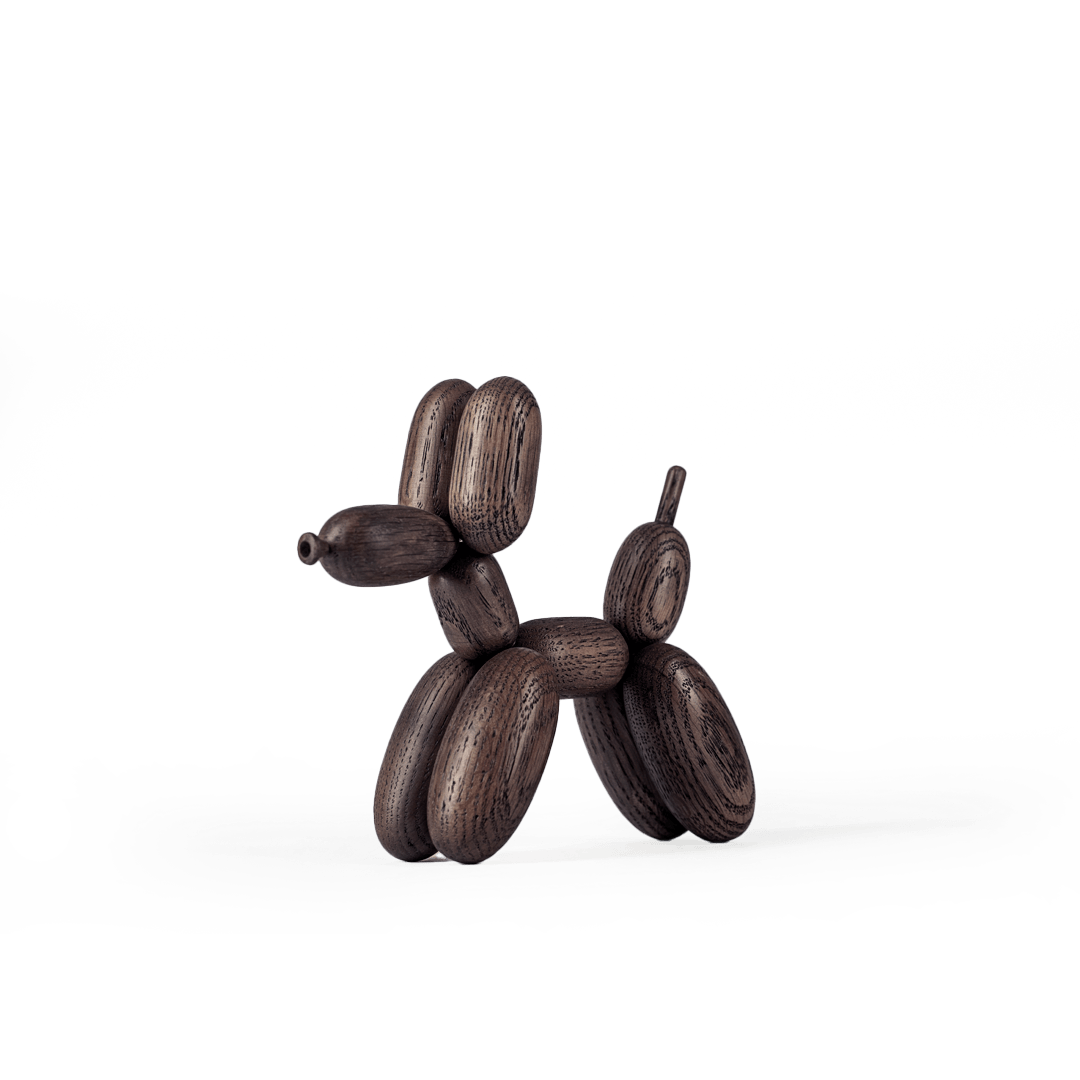 Boyhood Ballon d’Og wooden figure in smoked oak, Small (image 18)