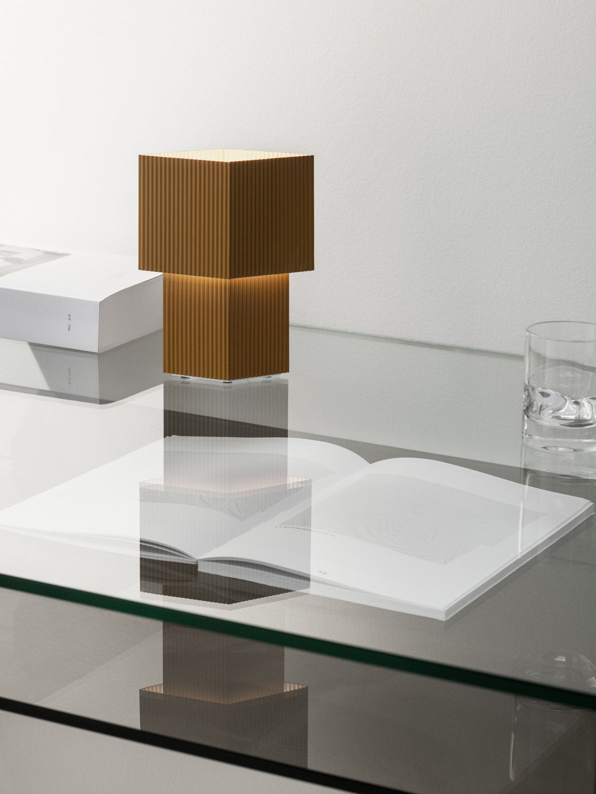 Pholc Romb rechargeable table lamp by Broberg & Ridderstråle – Cumin, styled in a room (2)