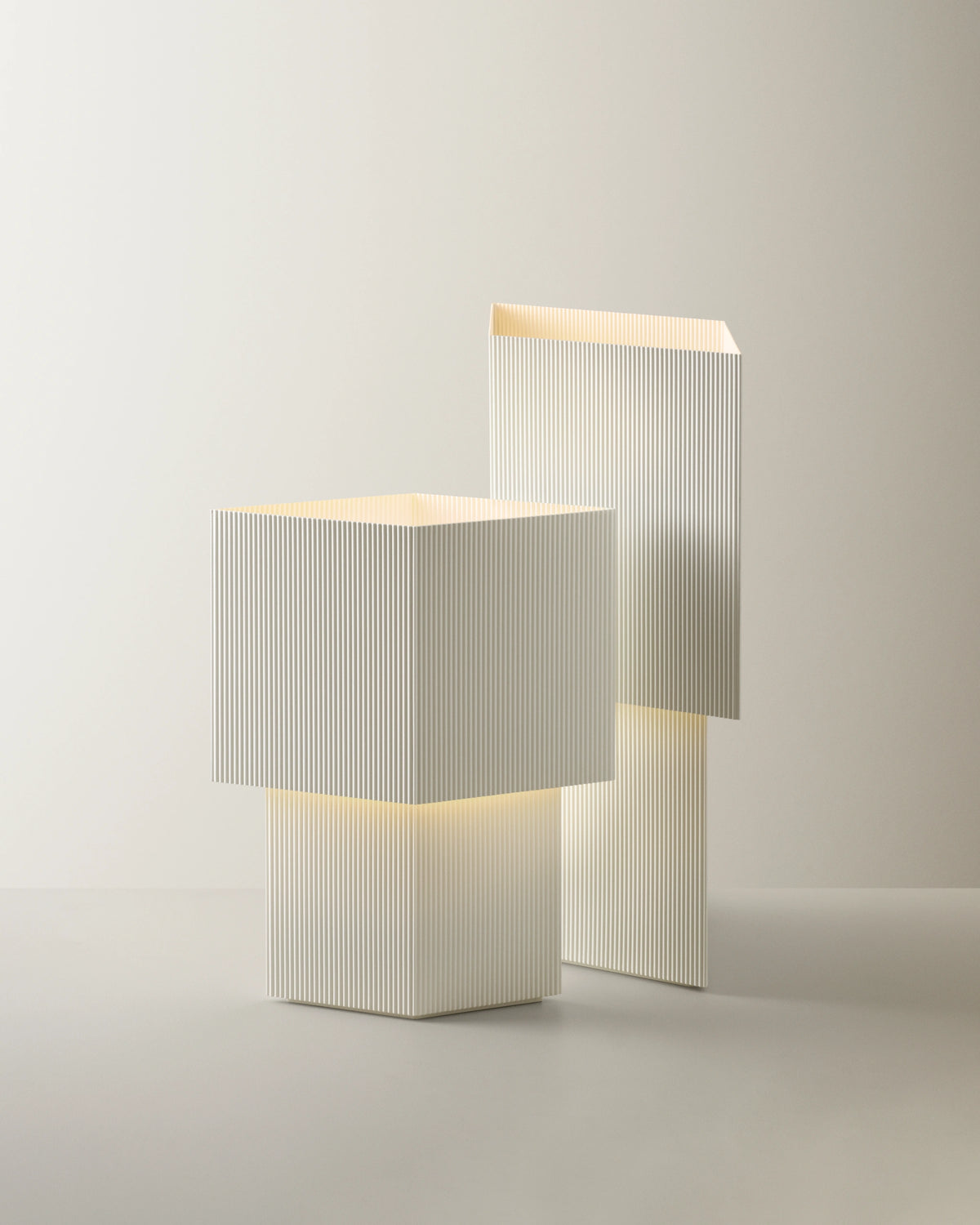 Pholc Romb table lamp by Broberg & Ridderstråle – several finishes, studio view