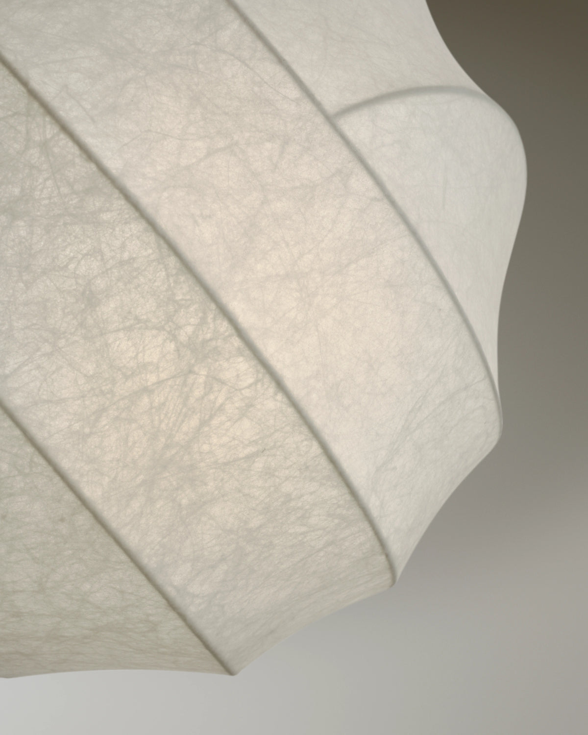 Pholc Turner cocoon pendant light by Broberg & Ridderstråle – close-up of the cocoon surface