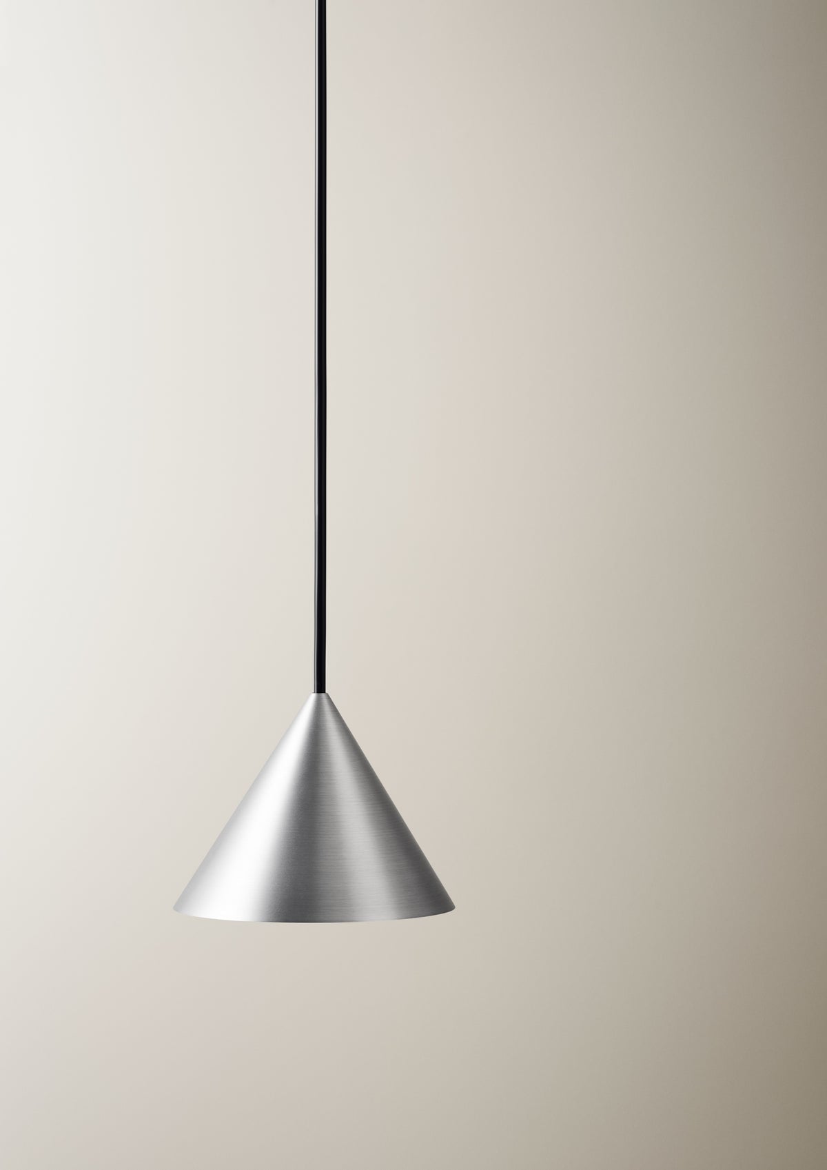 Pholc Apollo mini pendant light by Broberg & Ridderstråle – Aluminum, studio view