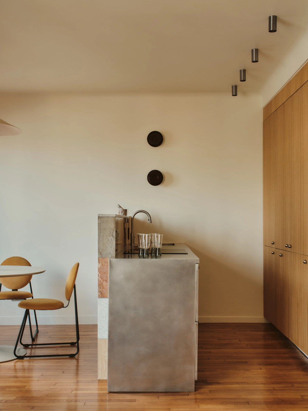 Pholc Lille wall light by Anne Dorthe Vester – Black Red, in a Pholc reference project