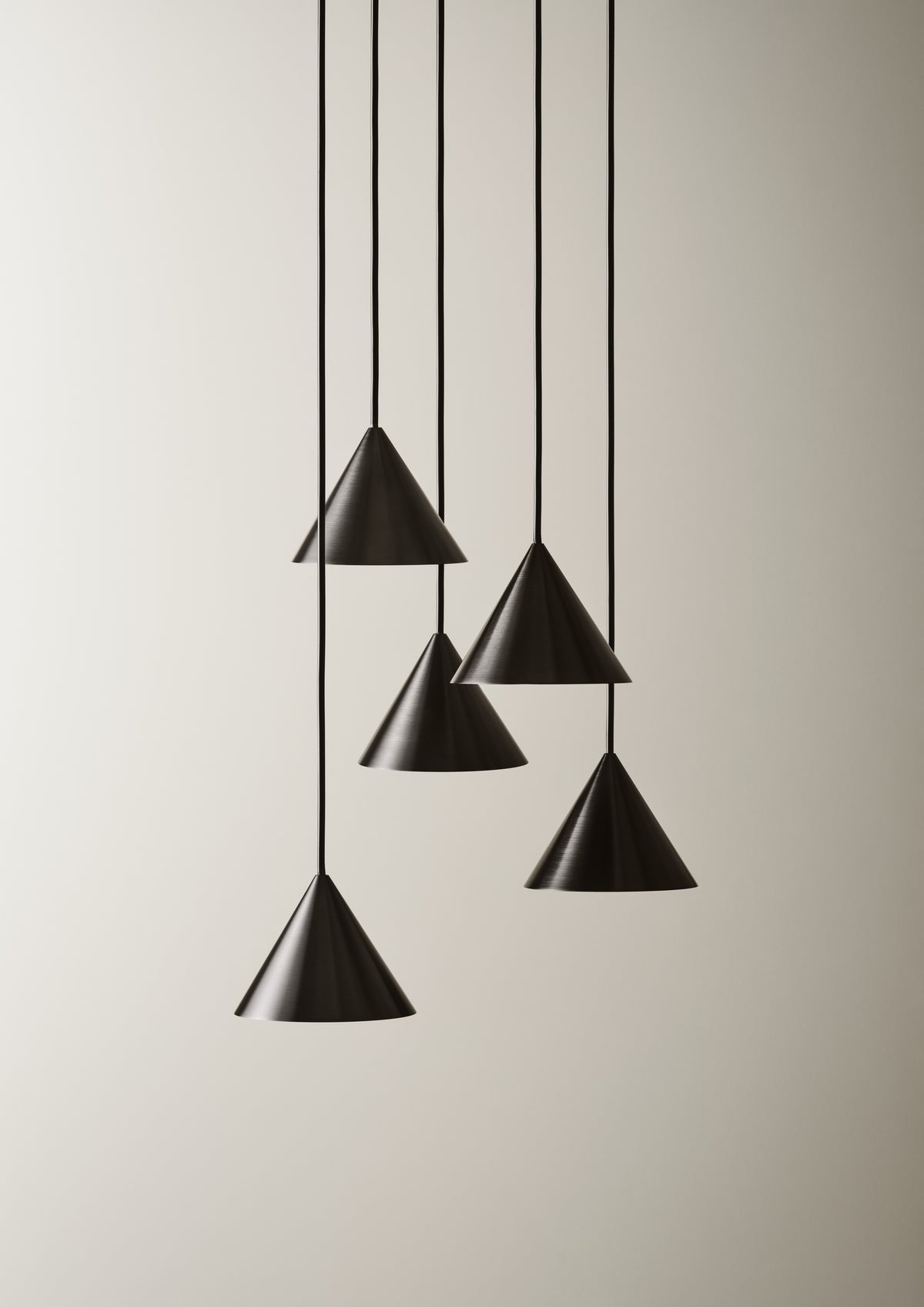 Pholc Apollo mini pendant light by Broberg & Ridderstråle – Darkest Hour, studio view
