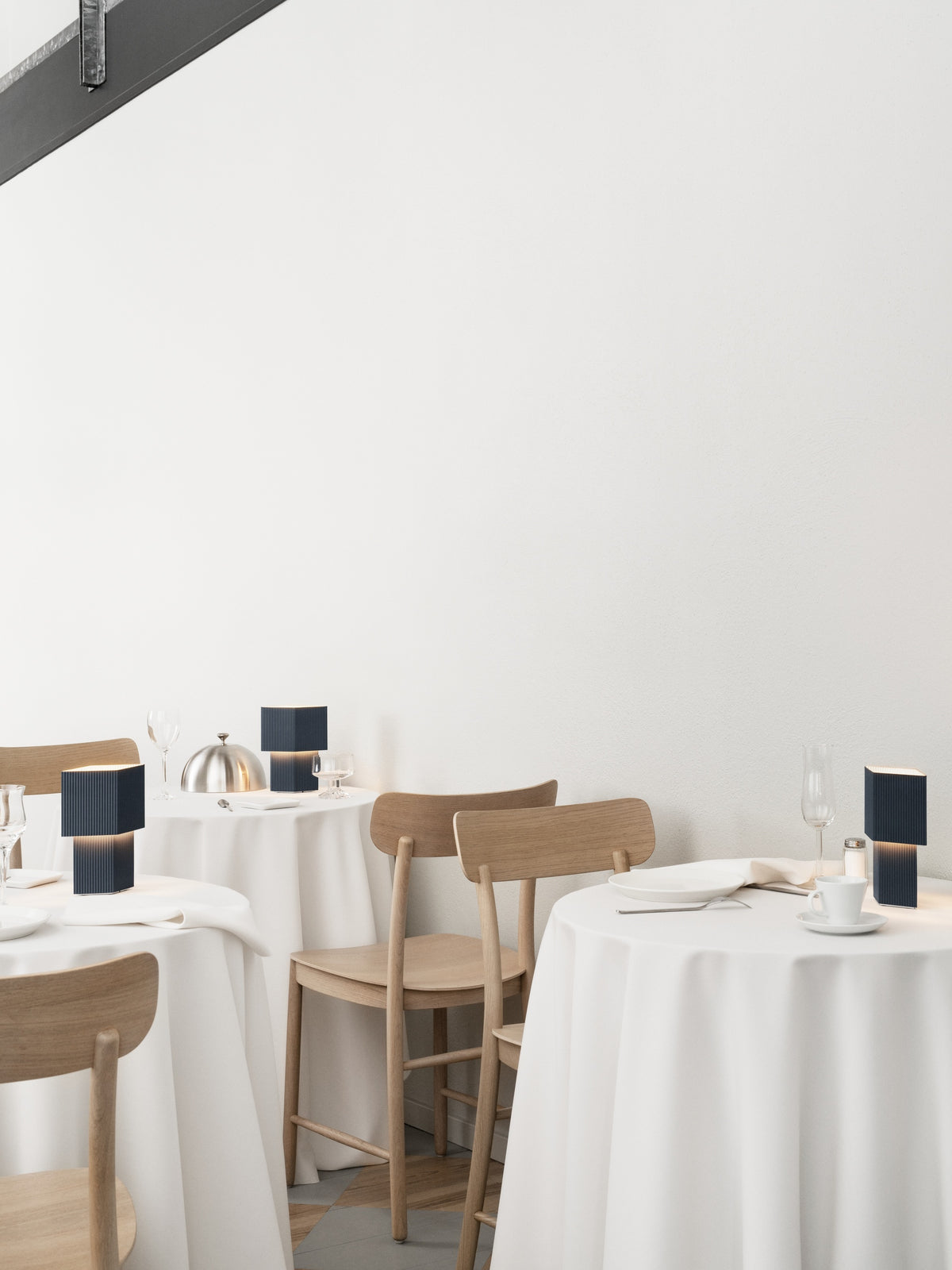 Pholc Romb rechargeable table lamp by Broberg & Ridderstråle – Blue Stone, styled in a room (2)