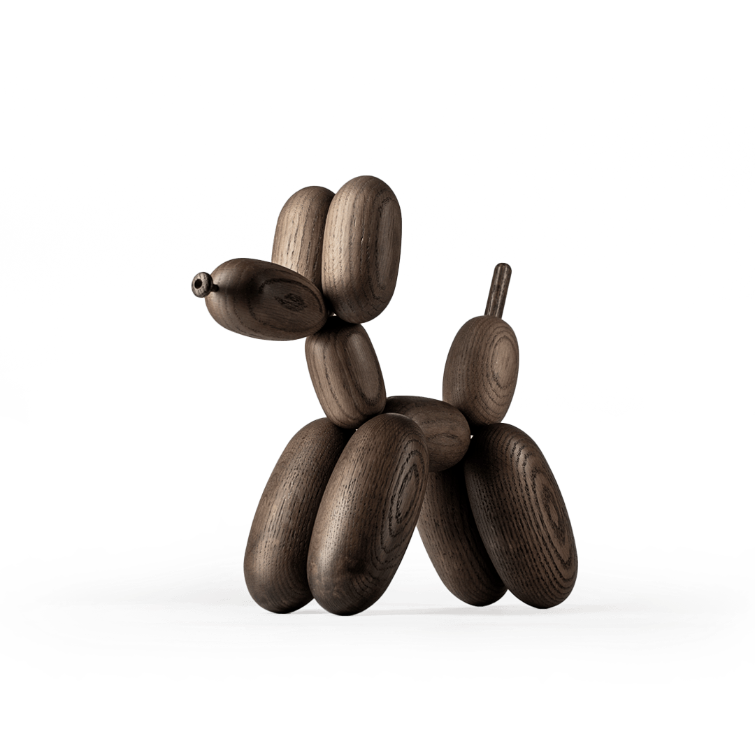 Boyhood Ballon d’Og wooden figure in smoked oak, Large (image 16)