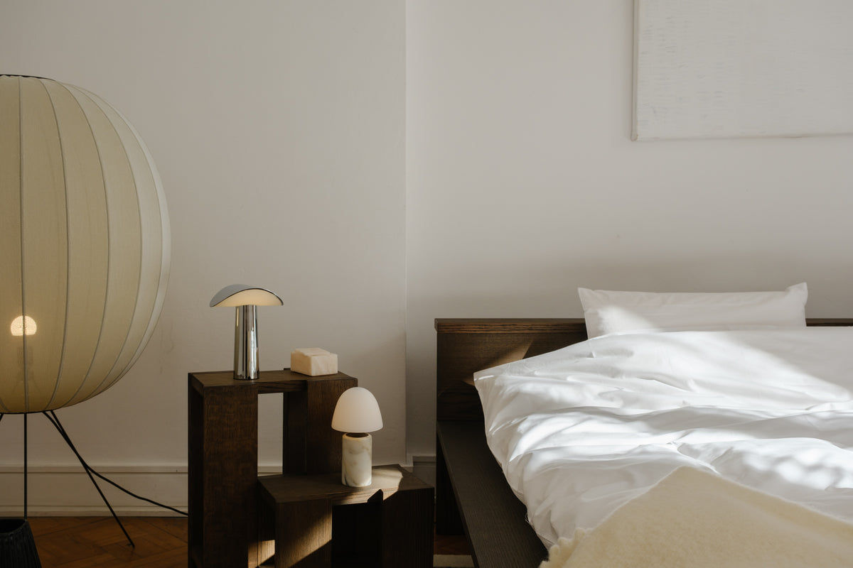 Fuse Portable Lamp, shown in an interior (71)