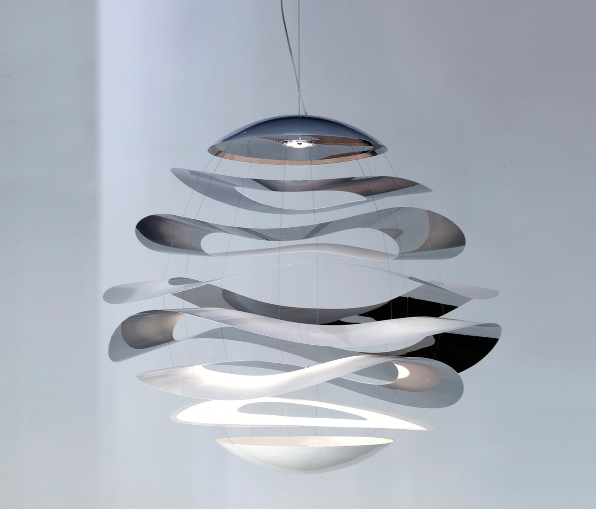 Innermost Buckle 120 LED pendant by Tina Leung – view (5)