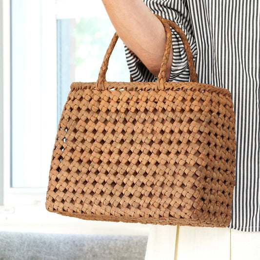 Yama-Biko Ishi Wild Grape Vine Basket Bag – carried on the arm