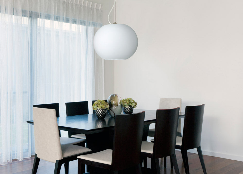Besa Jordo view: Jordo pendant over a dining table