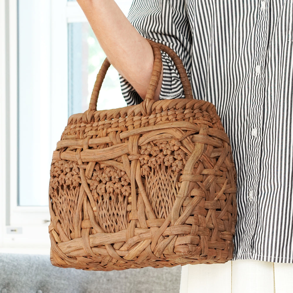 Yama-Biko Koji Wild Grape Vine Basket Bag – carried on the arm