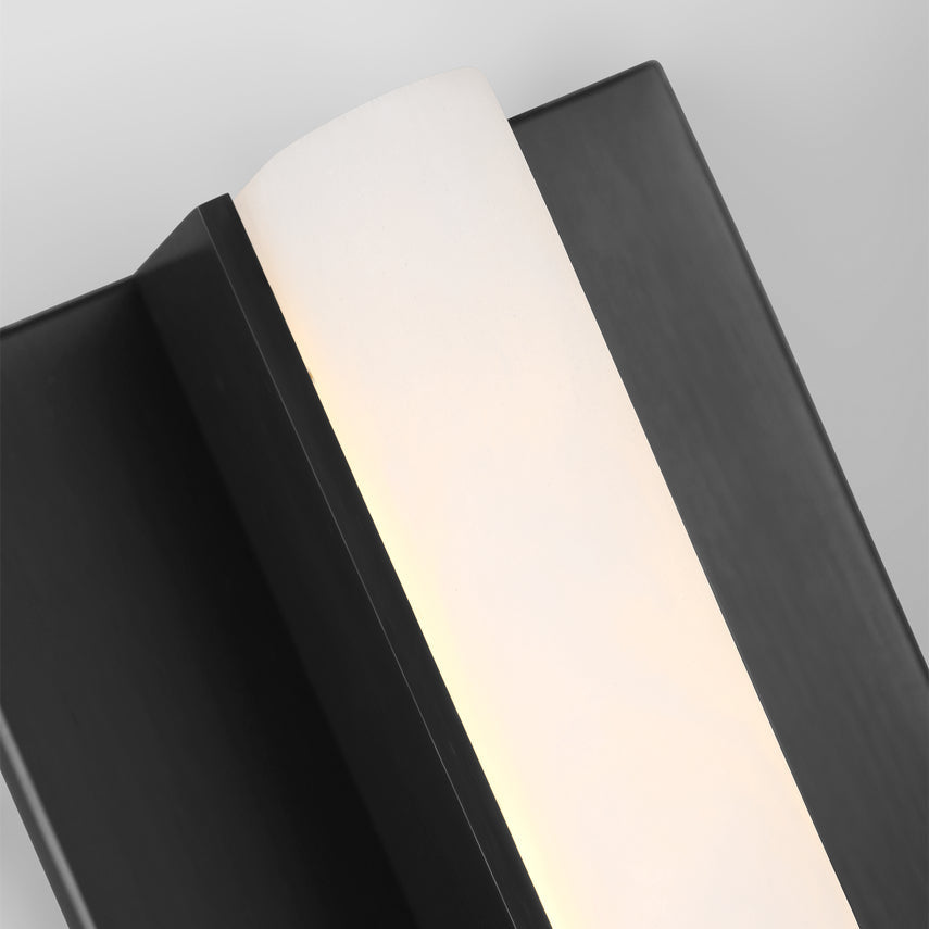 Kelly Wearstler Linea Alabaster Sconce by Visual & Comfort & Co