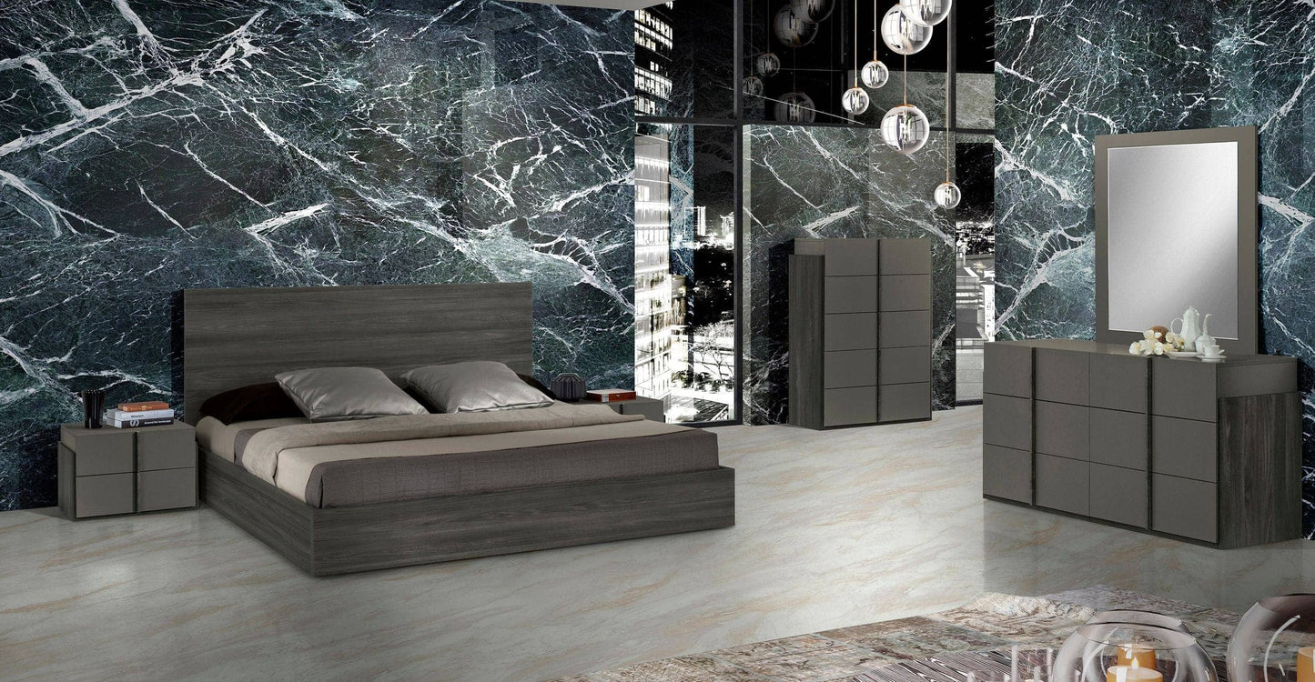 Full Nova Domus Lucia Italian Modern Matte Grey/Elm Grey Bedroom Set