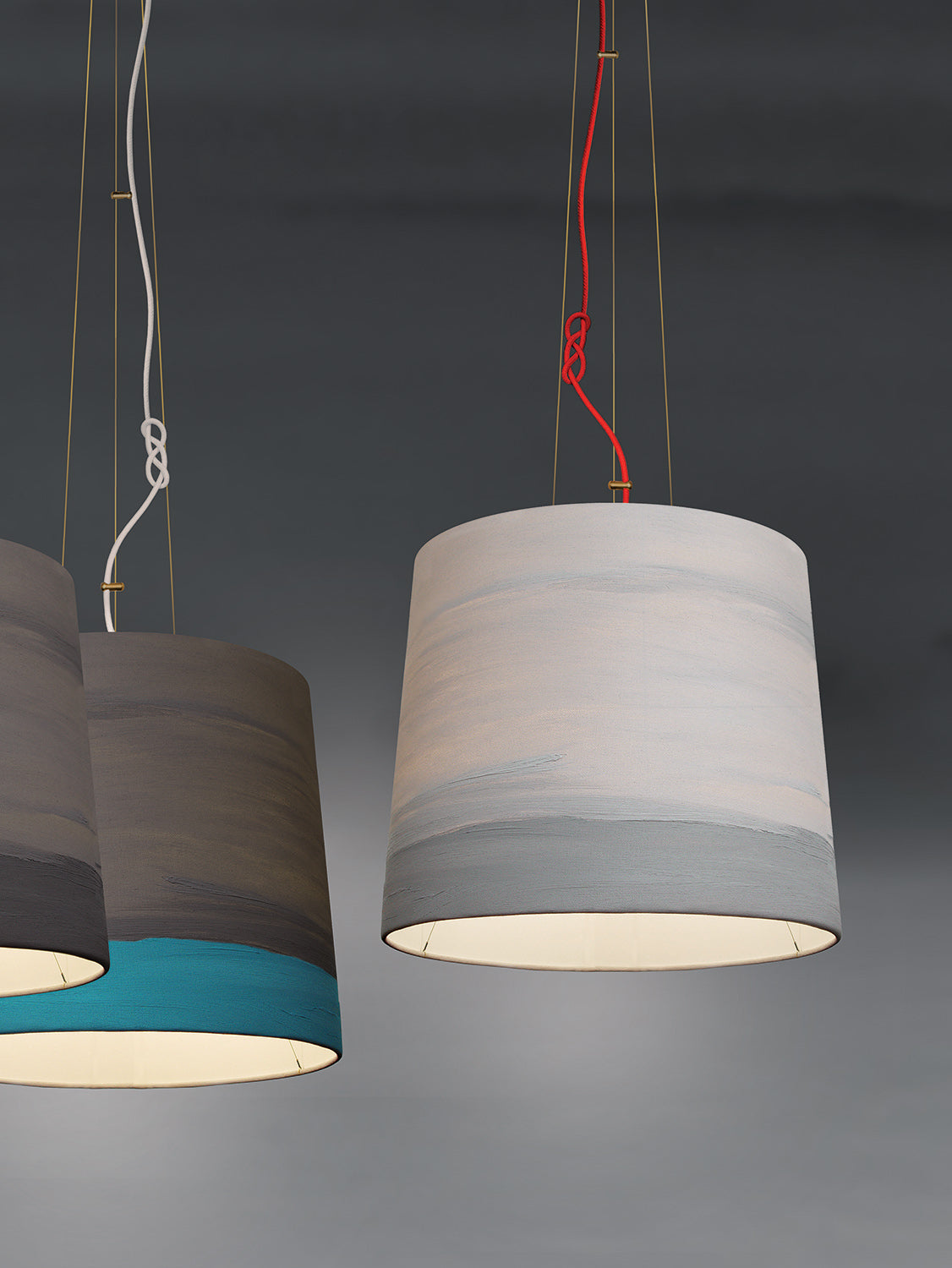 Mammalampa The Sisters medium pendant in Fog – styled in a room