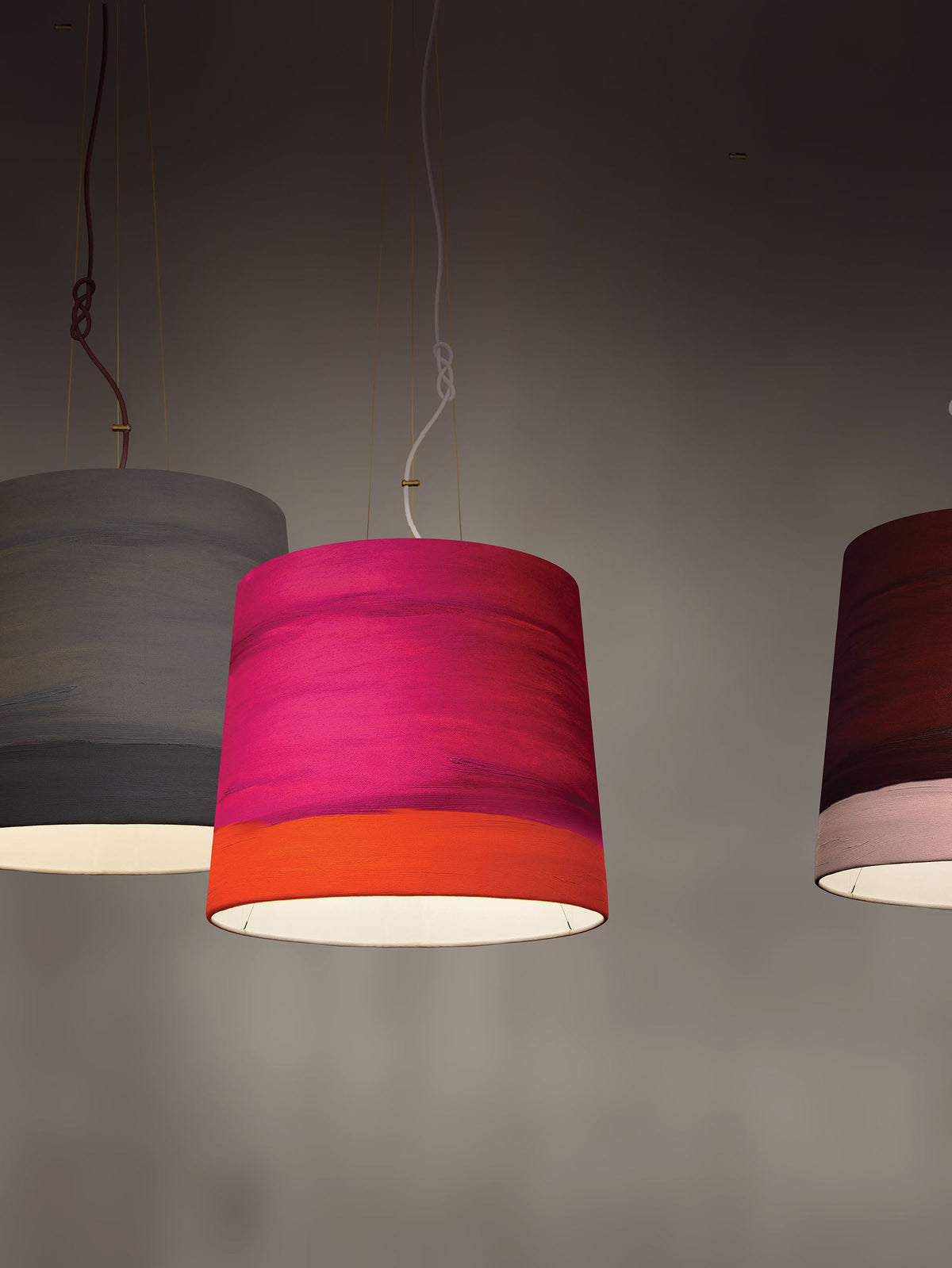 Mammalampa The Sisters medium pendant in Intense – styled in a room
