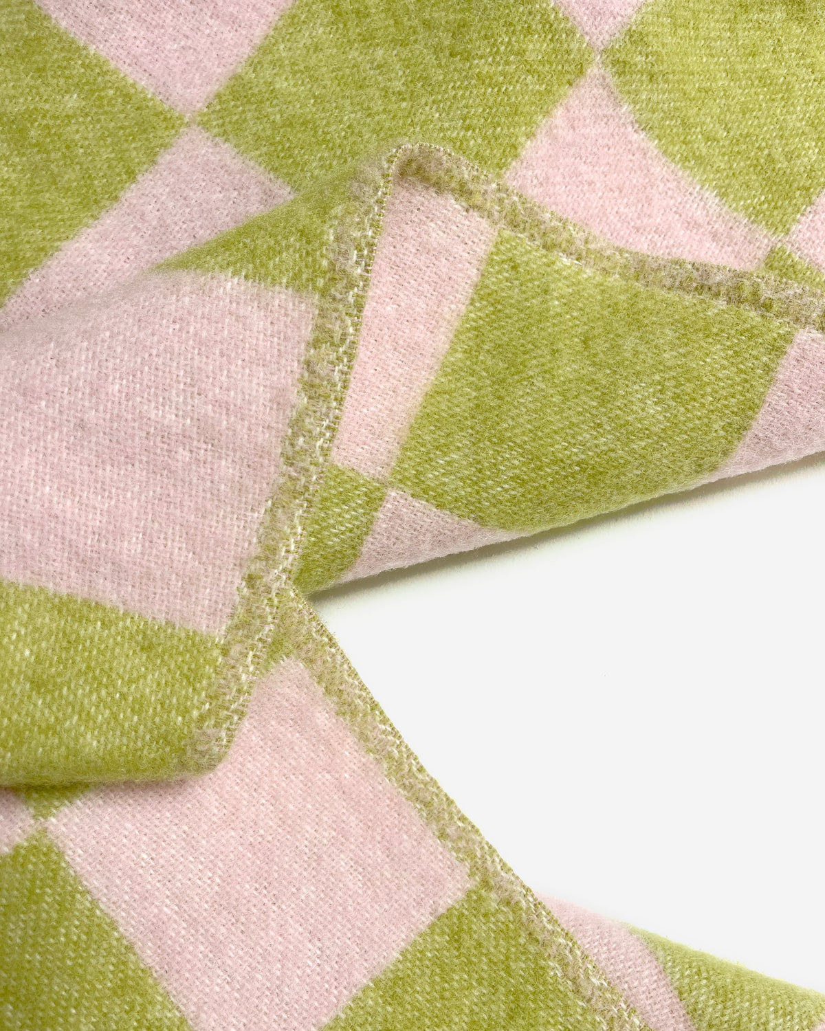 Maison Deux Checkerboard Wool Blanket in Kiwi/Pink – detail 4