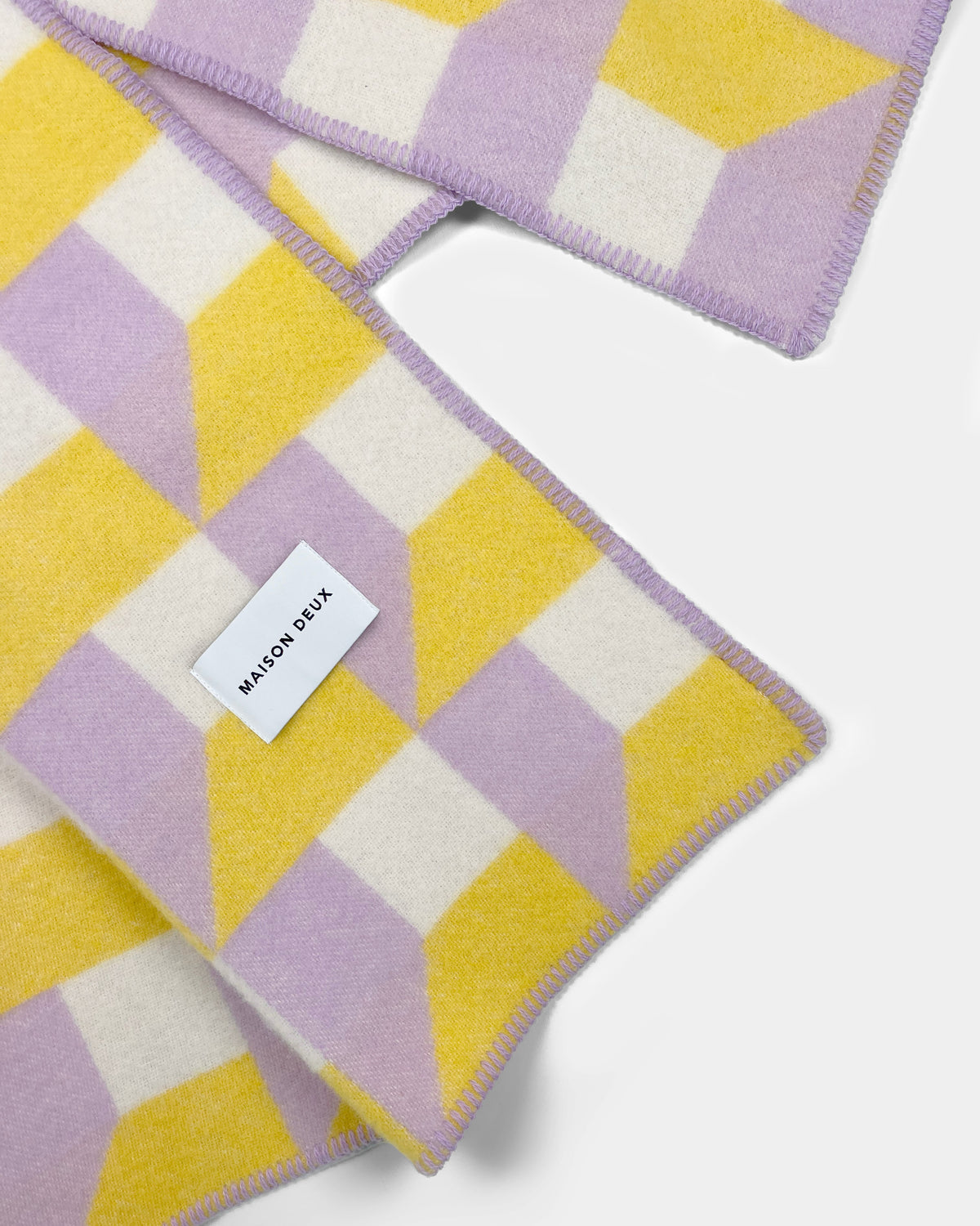 Maison Deux Cubics Wool Blanket in Lilac/Sun – detail 3