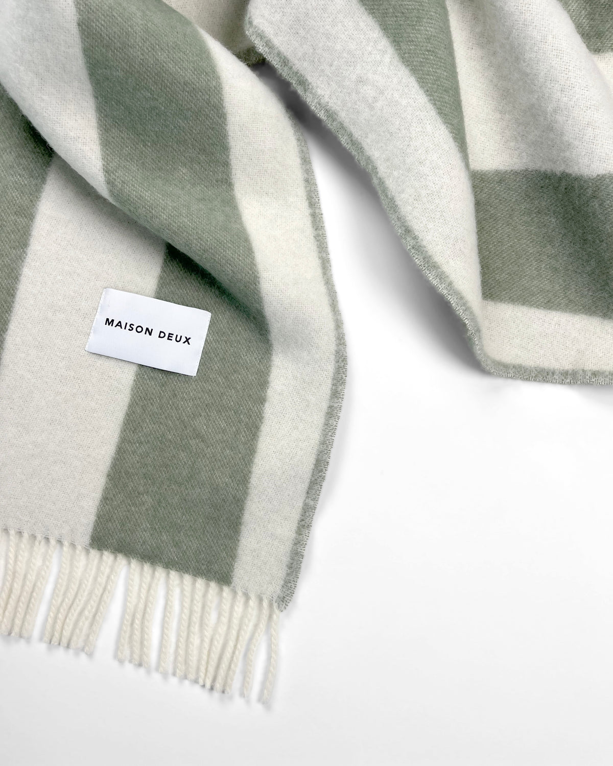 Maison Deux Rough Stripe Wool Blanket in Agave (Olive Green/White) – detail 3