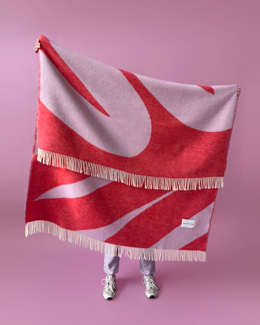 Maison Deux Swirl Wool Blanket in Lilac/Scarlet – main view