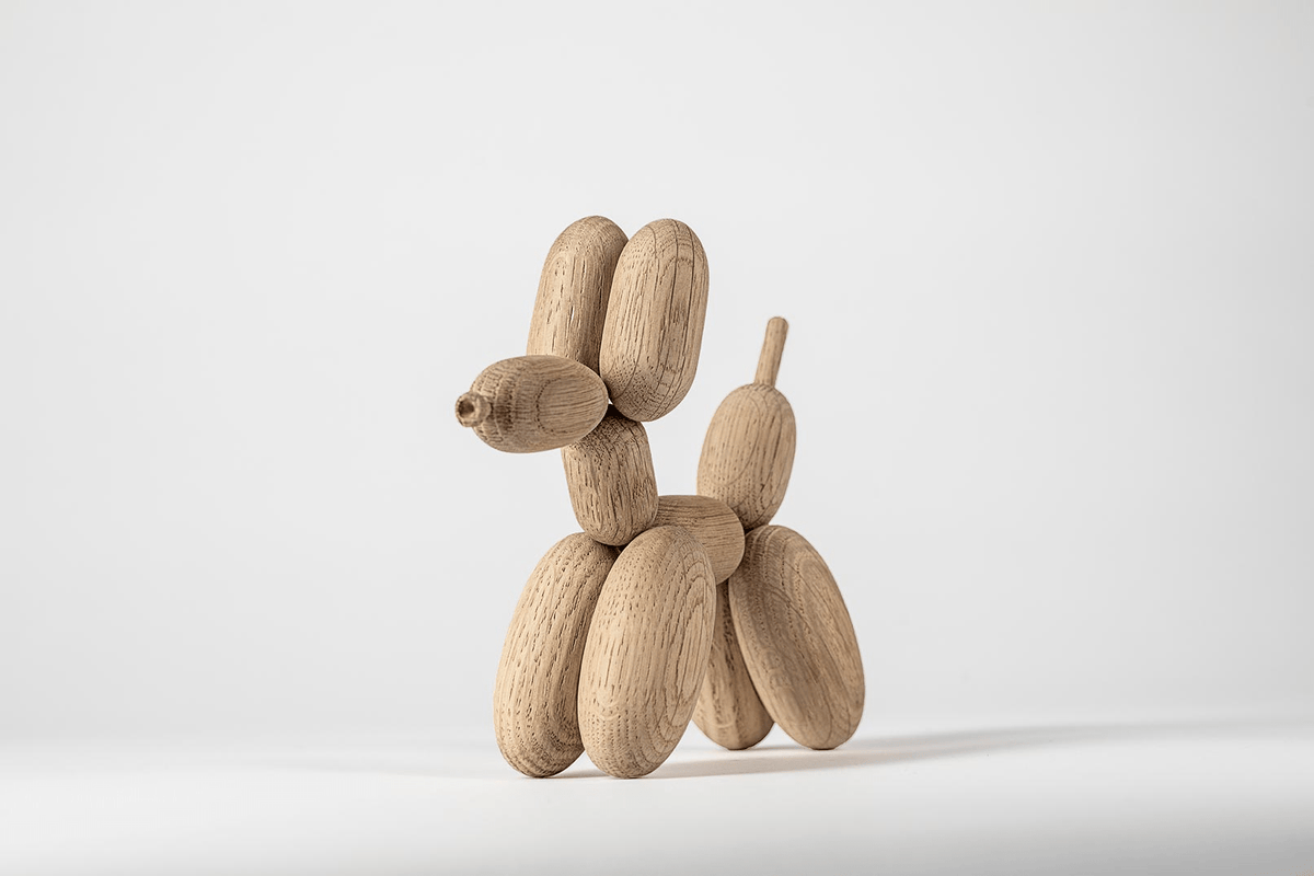Boyhood Ballon d’Og wooden figure in oak, Small (image 16)