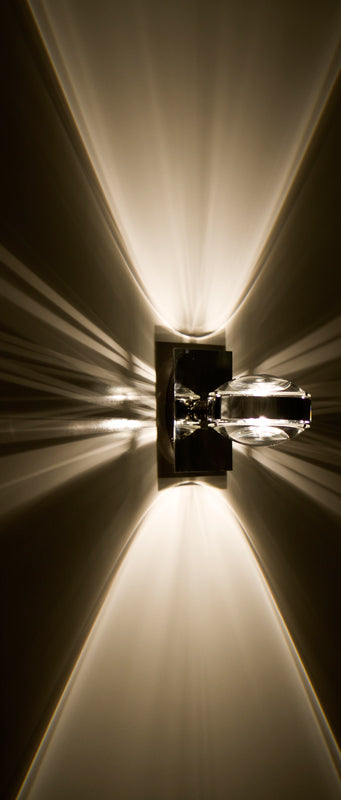 Besa Optos wall sconce – lit