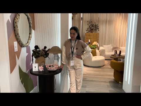 Video: CHELSEA BLACK OAK ENTRY TABLE