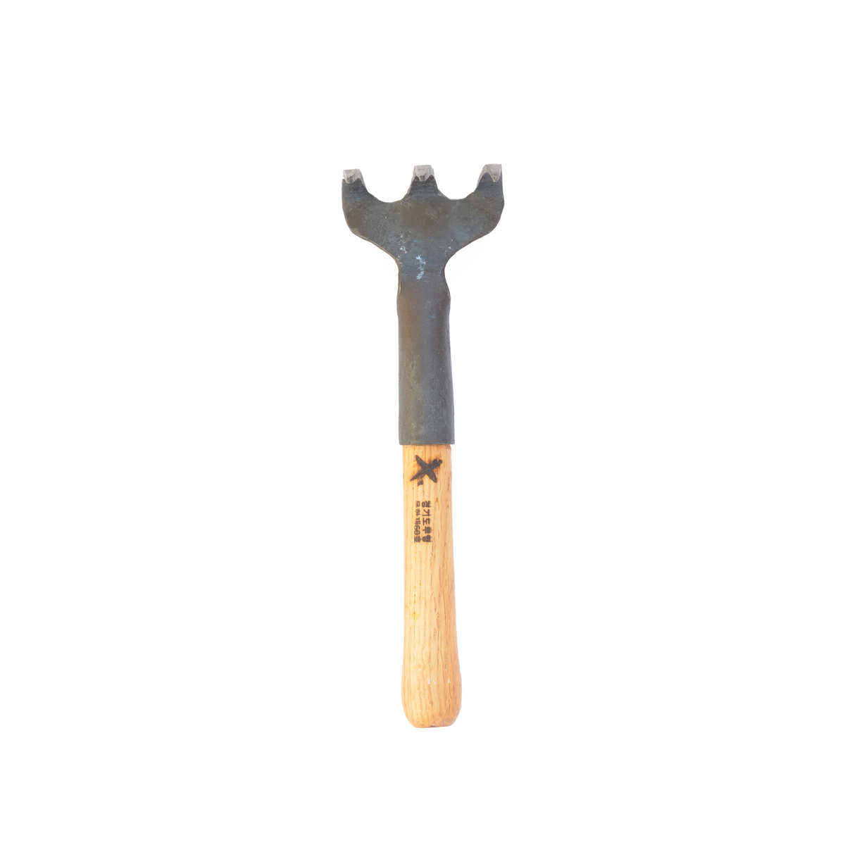 Master Shin's Anvil #70 Hand Cultivator, 3-Tine (photo 3 of 6)