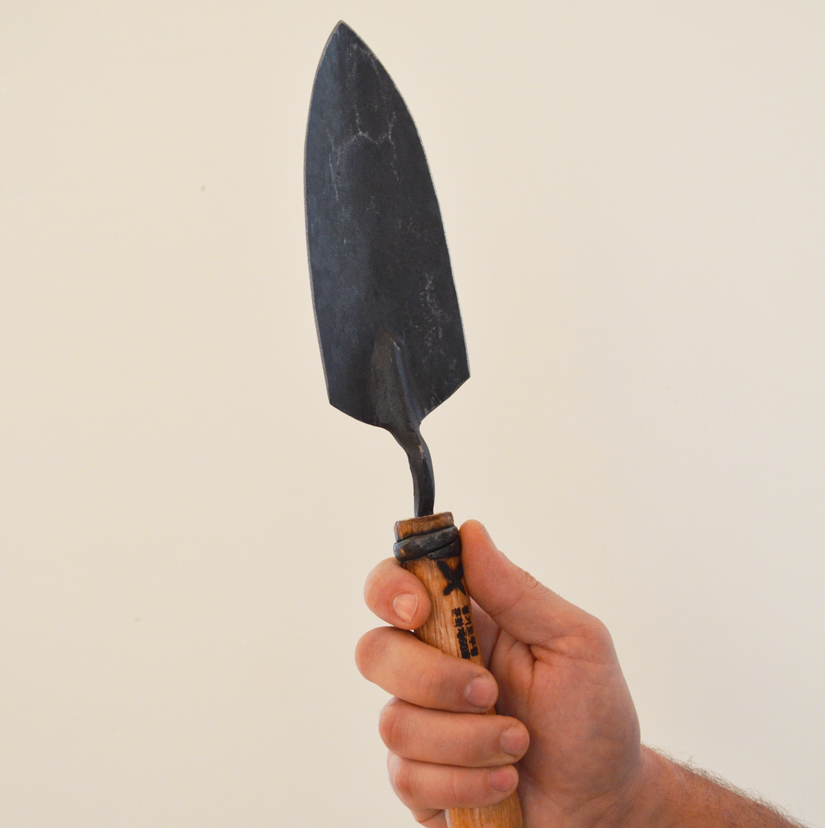 Master Shin's Anvil #69 Hand Trowel (photo 5 of 6)