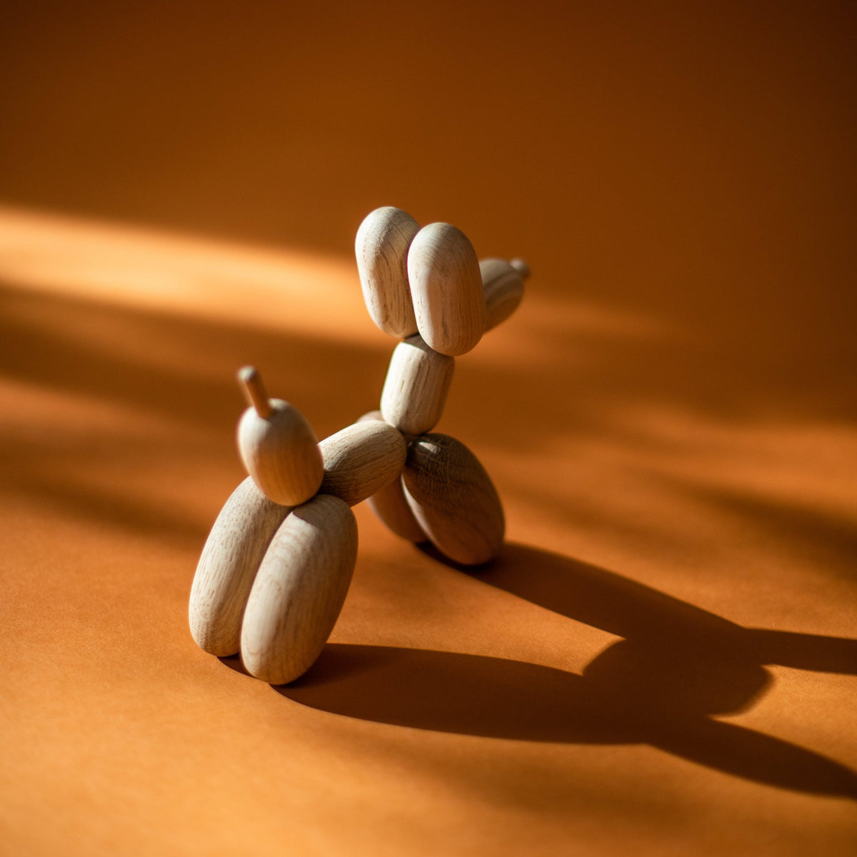 Boyhood Ballon d’Og wooden figure in oak, view 13 (image 13)