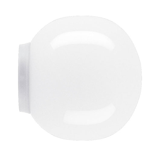 Lodes Volum 360° glass wall and ceiling light by Snøhetta in glossy white blown glass