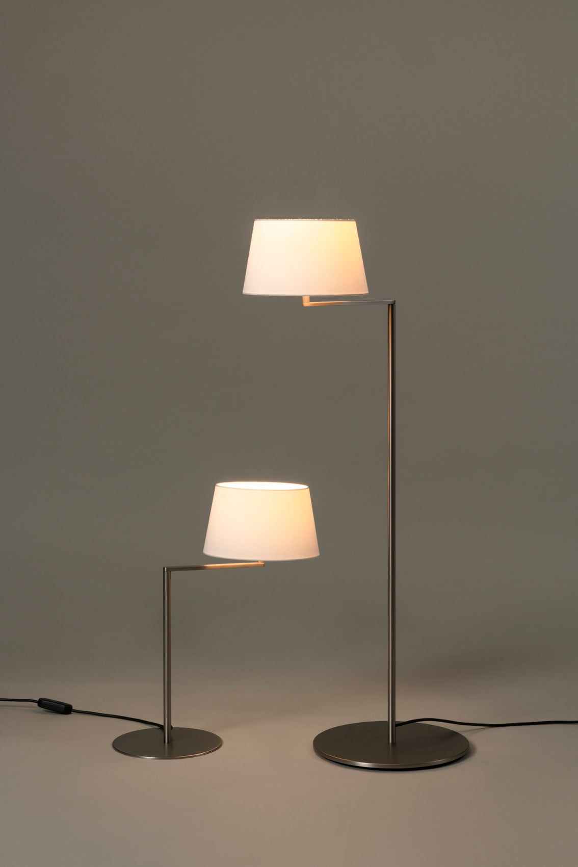 Sophisticated Americana Floor Lamp Design