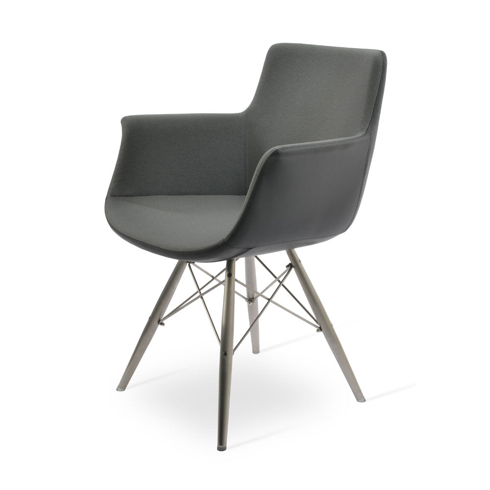 sohoConcept Bottega MW Armchair Leather