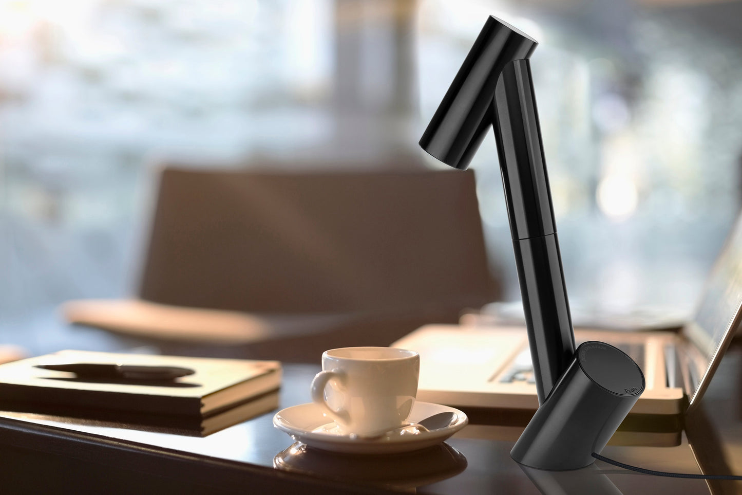 Pablo Design Giraffa Table Lamp
