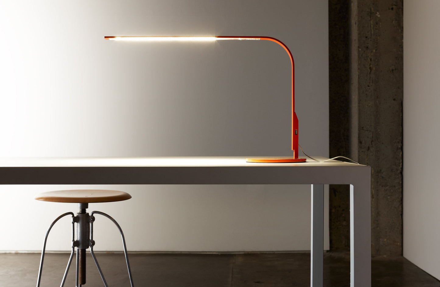 Pablo Design Lim 360 Led Table Lamp Usb Port
