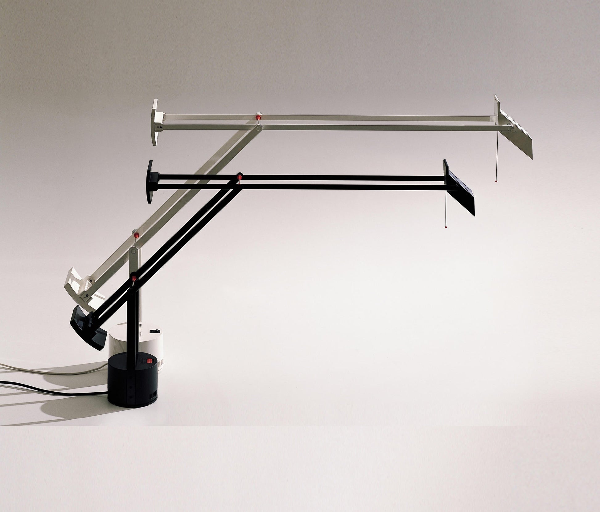 Artemide Tizio 35 Black Table Lamp A005015