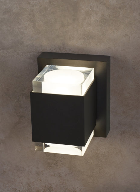 Tech Lighting Voto 6 LED Outdoor Wall Sconce by Visual Comfort